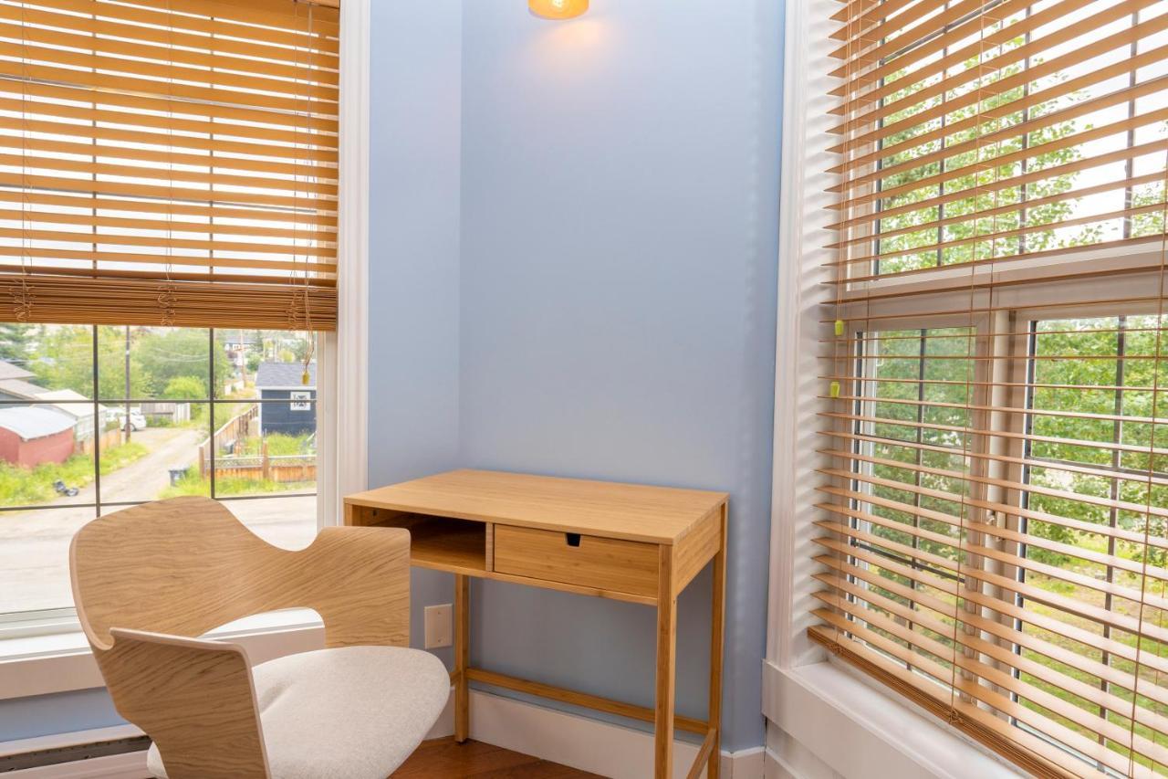 Downtown Whitehorse Apartment In Old Town エクステリア 写真